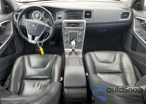 2013 Volvo S60 T5 z USA, uszkodzony, nr VIN YV1612FH0D1228378